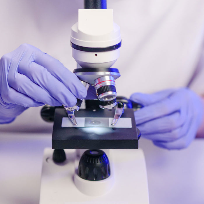 How to clean and disinfect your microscope