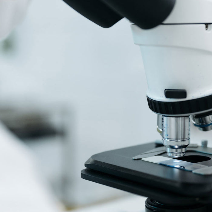 How to use microscope immersion oil