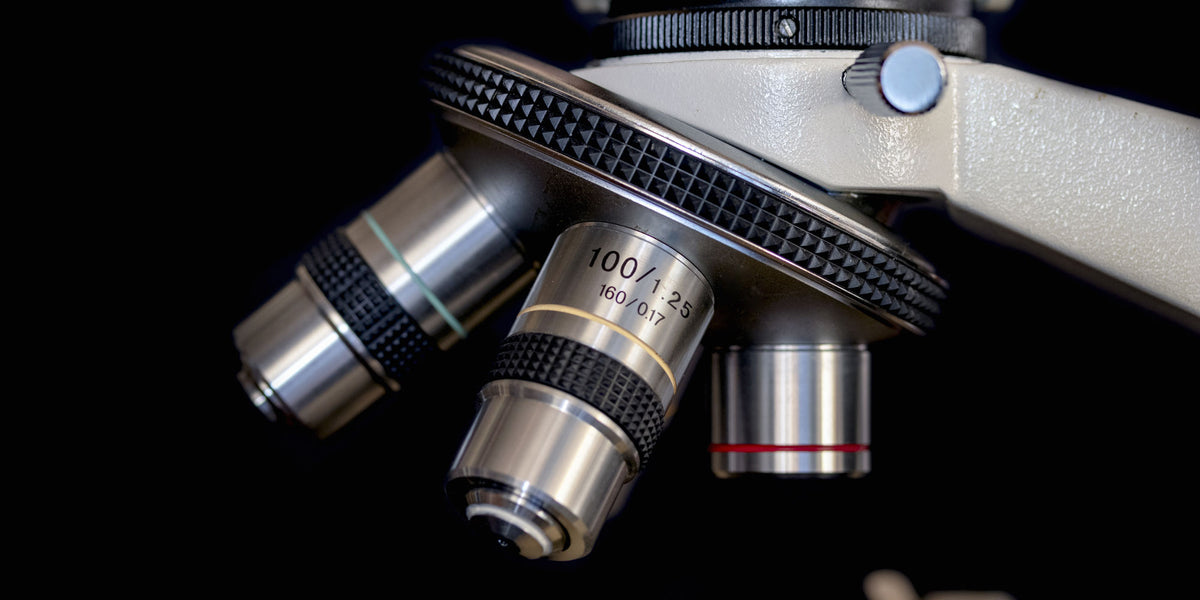 Objectives Microscope Table Which microscope objective should I start with? β Microscopes.com.au